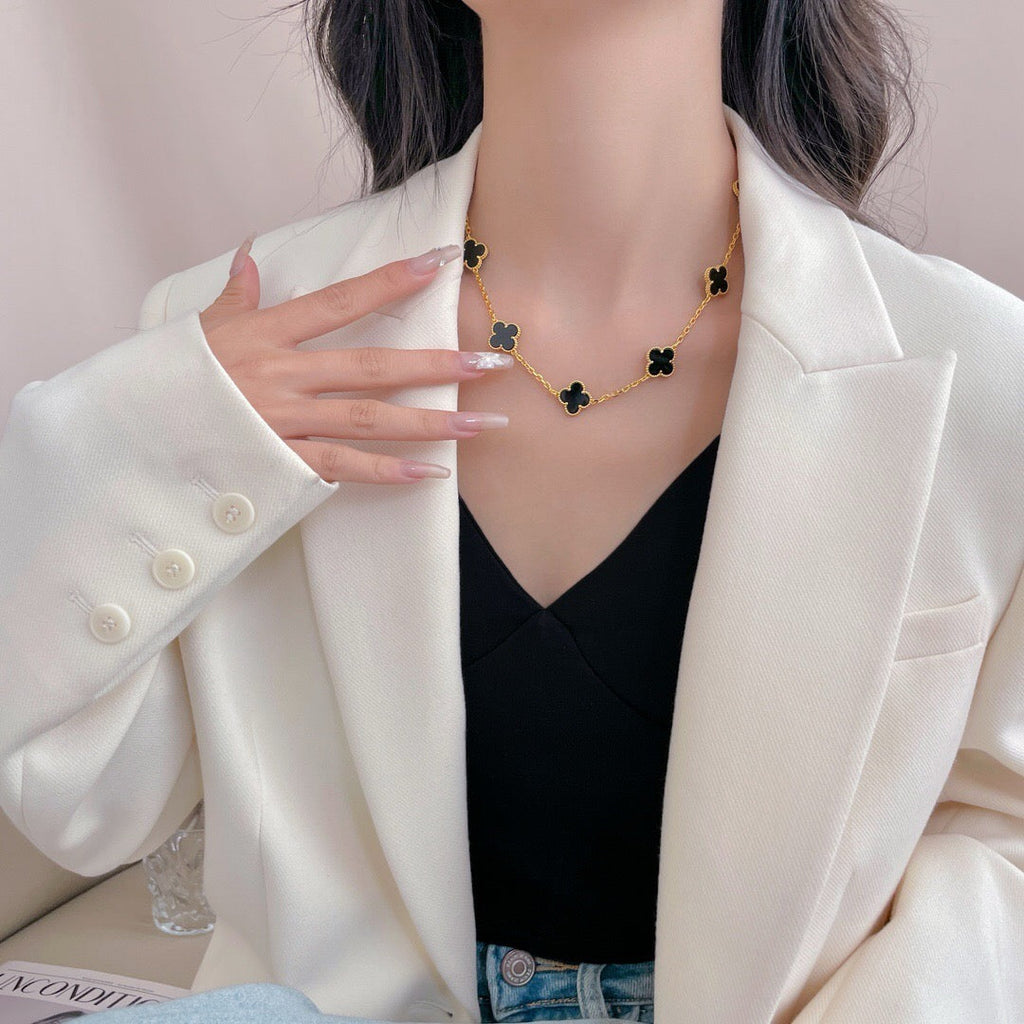 [Cyra]  CLOVER 10 MOTIFS ONYX NECKLACE