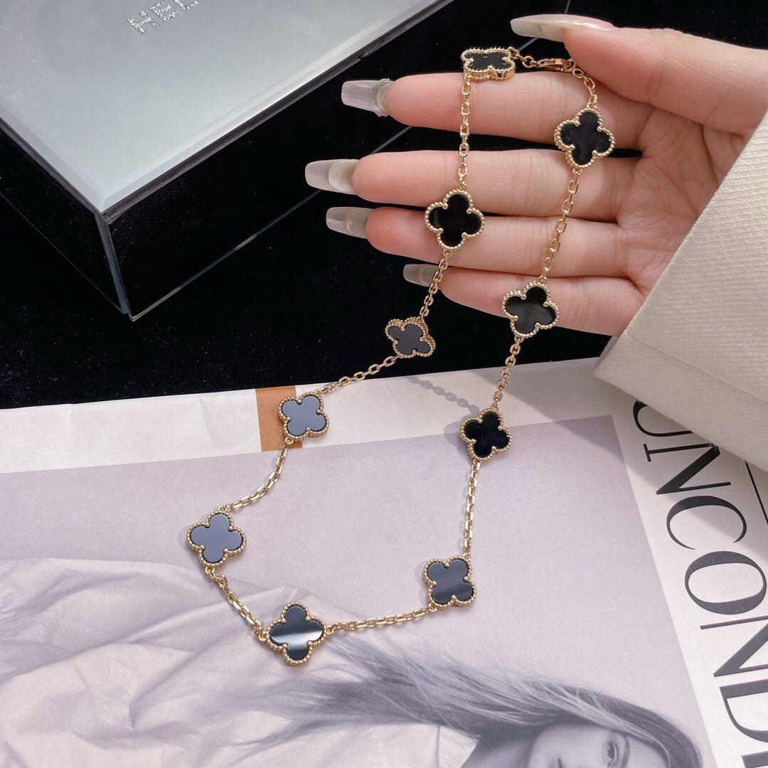[Cyra]  CLOVER 10 MOTIFS ONYX NECKLACE
