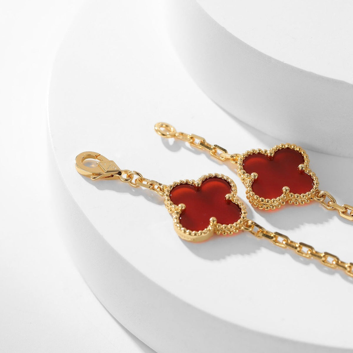 [Cyra]  CLOVER 10 MOTIFS CARNELIAN NECKLACE