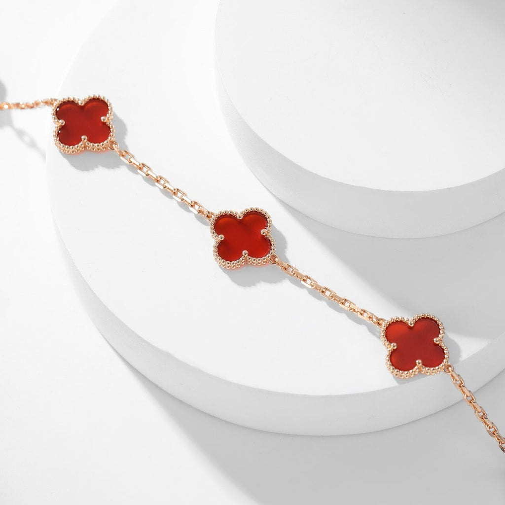 [Cyra] CLOVER-HALSKETTE MIT 10 MOTIVEN AUS KARNEOL