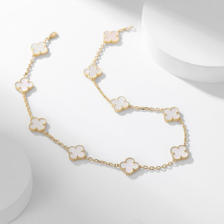 [Cyra]  CLOVER 10 MOTIFS WHITE MOTHER OF PEARL NECKLACE