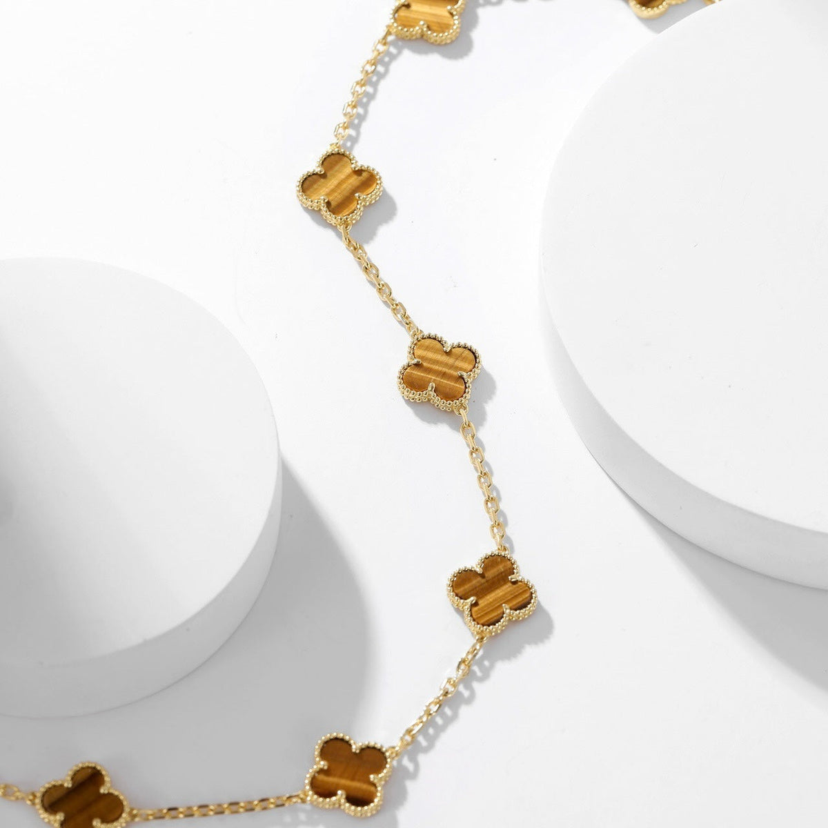 [Cyra]  CLOVER 10 MOTIFS TIGER EYE NECKLACE