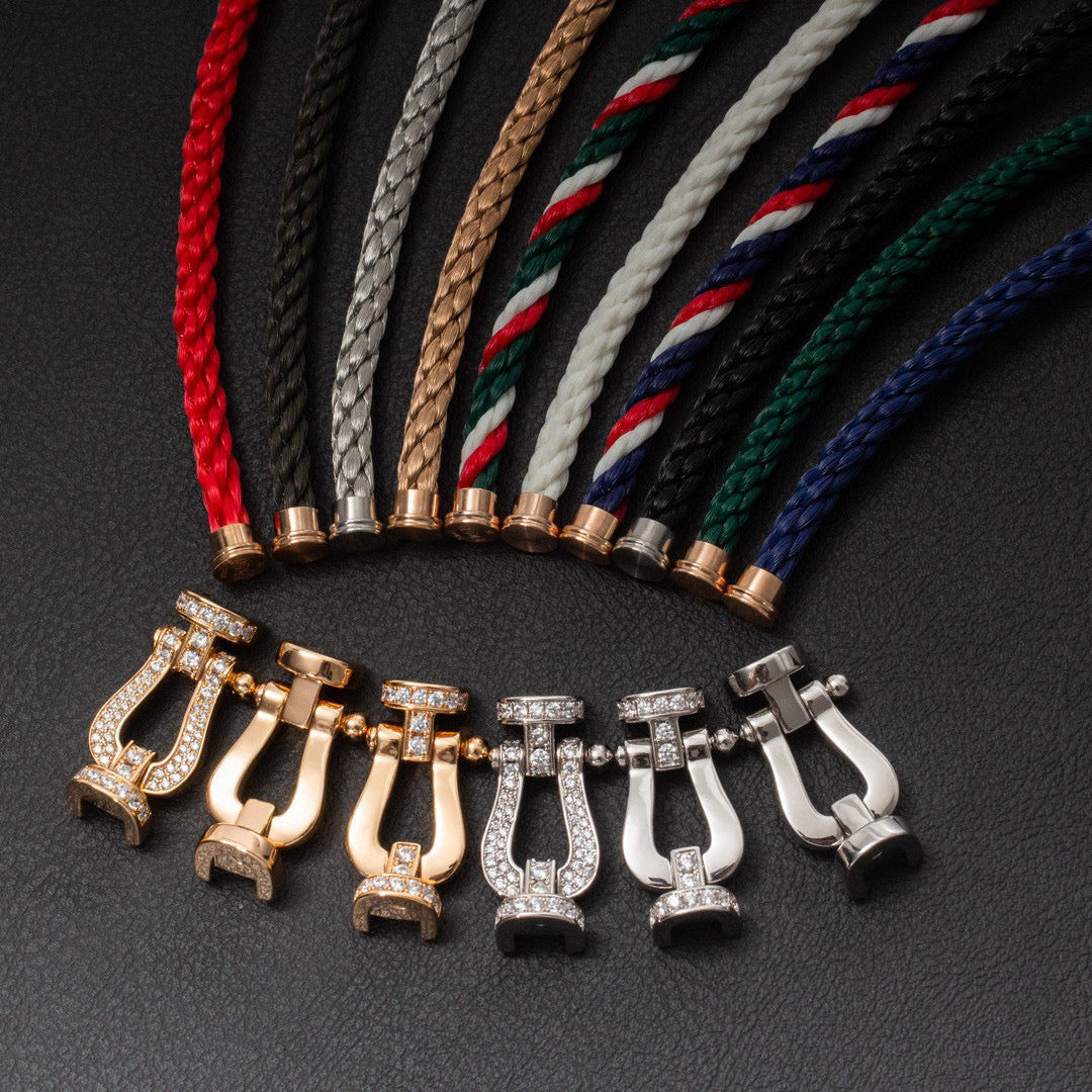 [Cyra]  FORCE LARGE HORSESHOE HALF DIAMOND BRACELET SILVER
