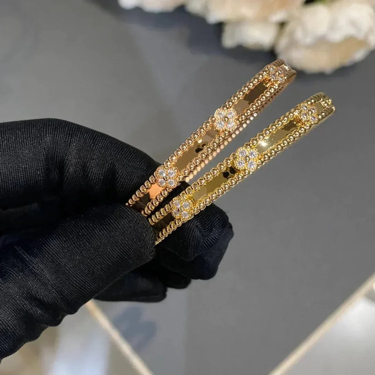 [Cyra]  CLOVER BRACELET 4MM DIAMONDS