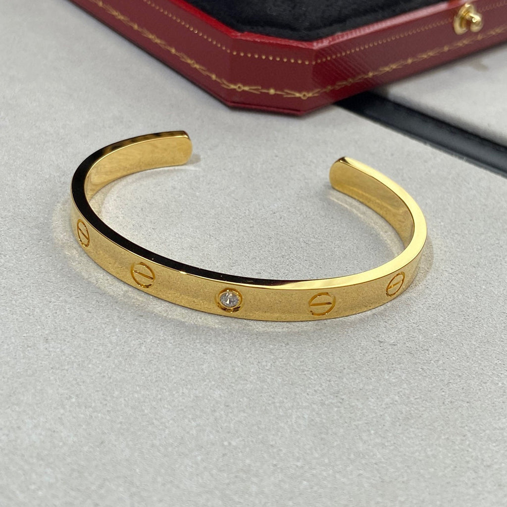 [Cyra] ラブブレスレット 6.1mm 1ダイヤモンド オープンカフ