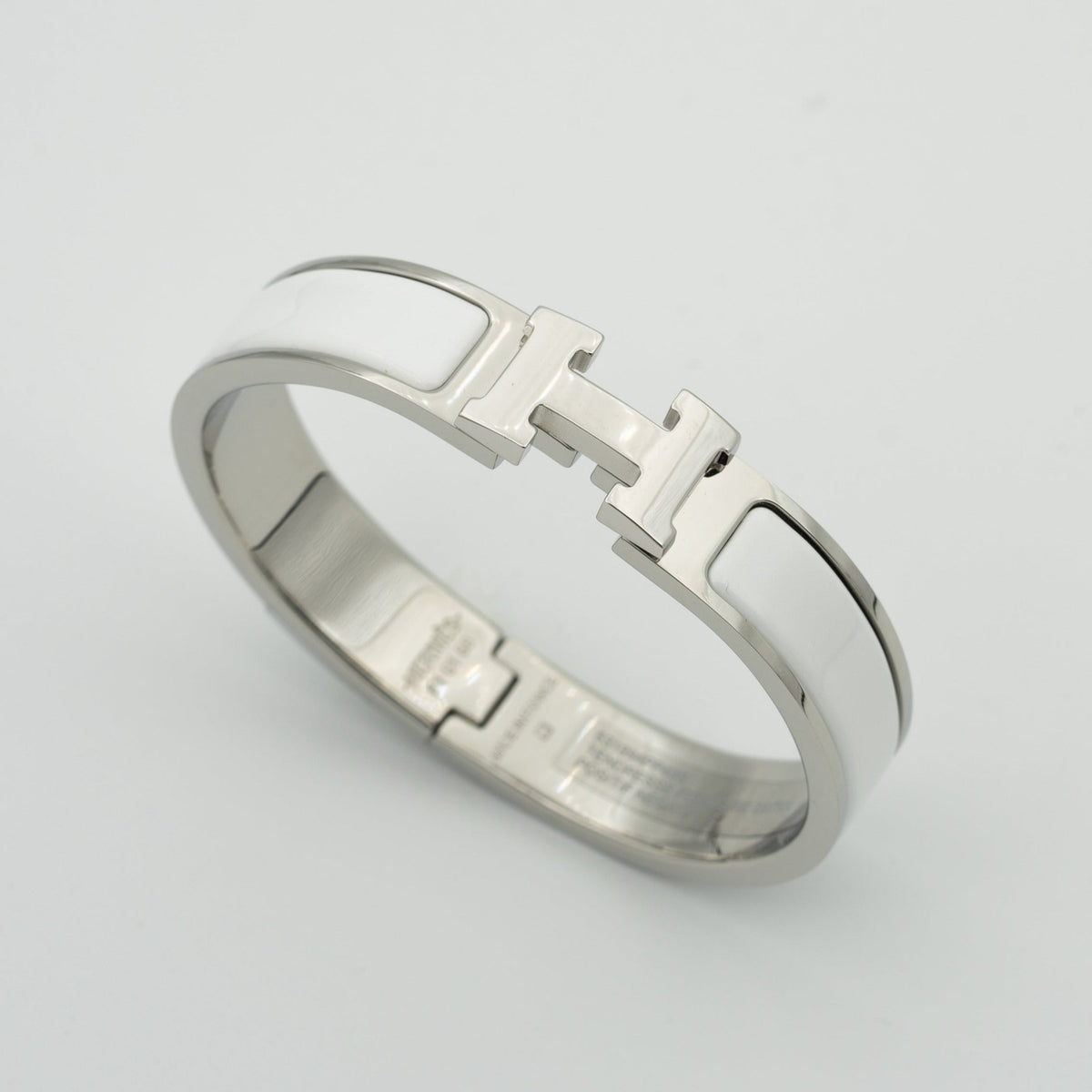 [Cyra]  H WEISSES ARMBAND