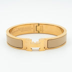 [Cyra]  H GREY BRACELET