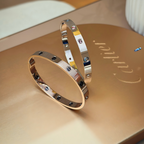 [Cyra]  2026 レインボー ラブブレスレット 6.1MM  ダイヤモンド10石