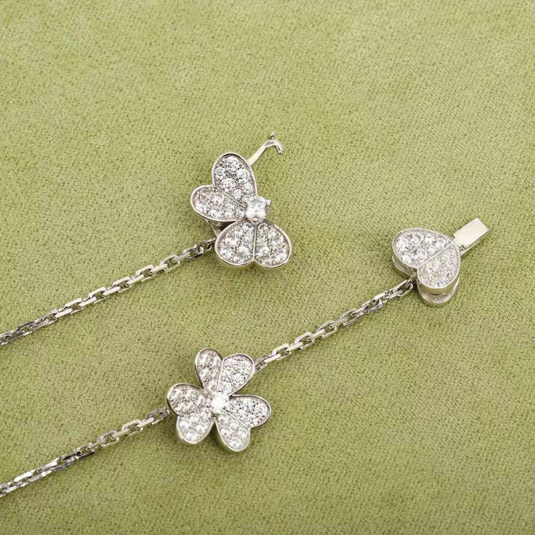 [Cyra]  FRIVOLE SILVER 9 FLOWERS NECKLACE