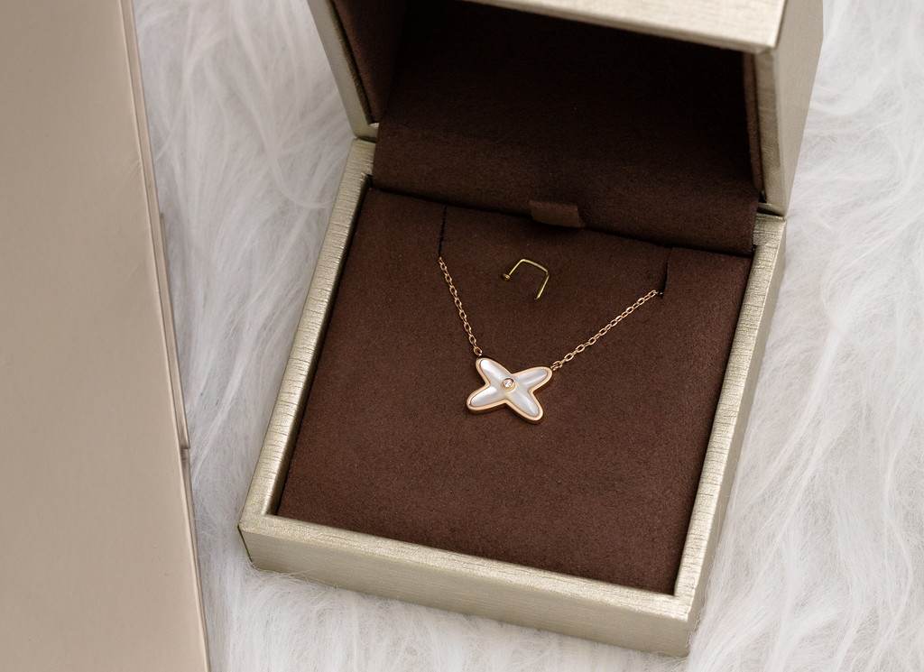 [Cyra] JEUX DE NECKLACE 1 DIAMANT