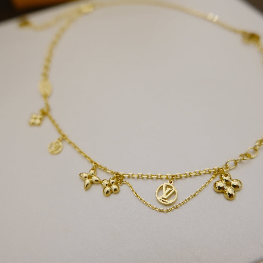 [Cyra]  BLOOMING SUPPLE NECKLACE BRASS