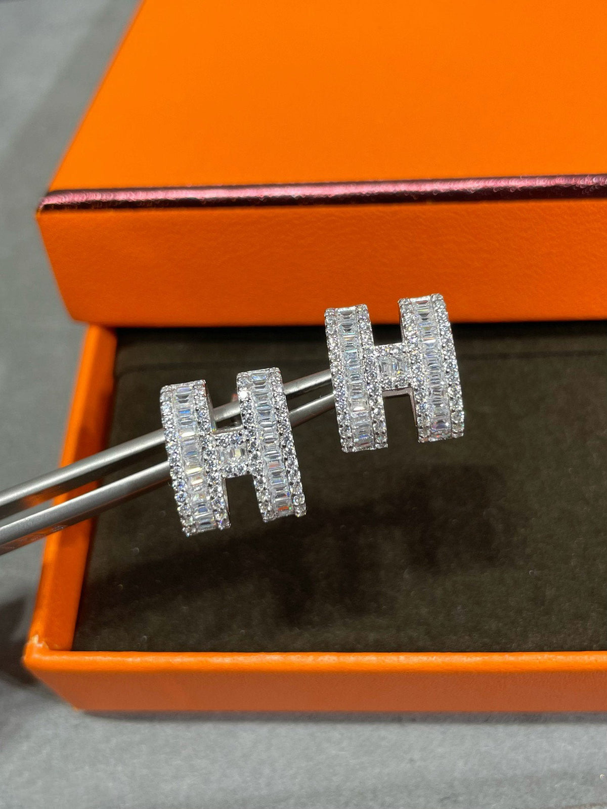 [Cyra]  H-STECKER MIT SILBERDIAMANTEN