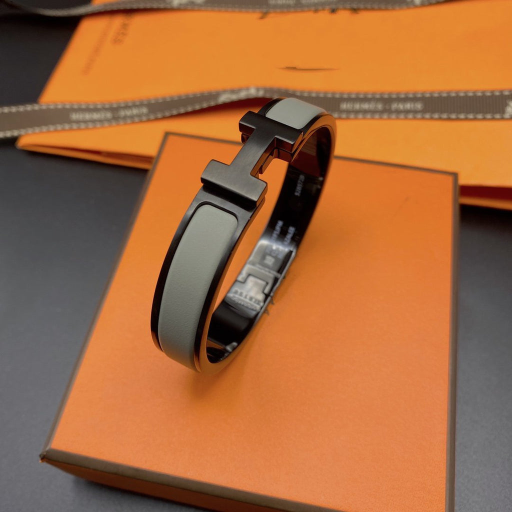 [Cyra] CLIC HM ARMBAND SCHWARZ GRAU
