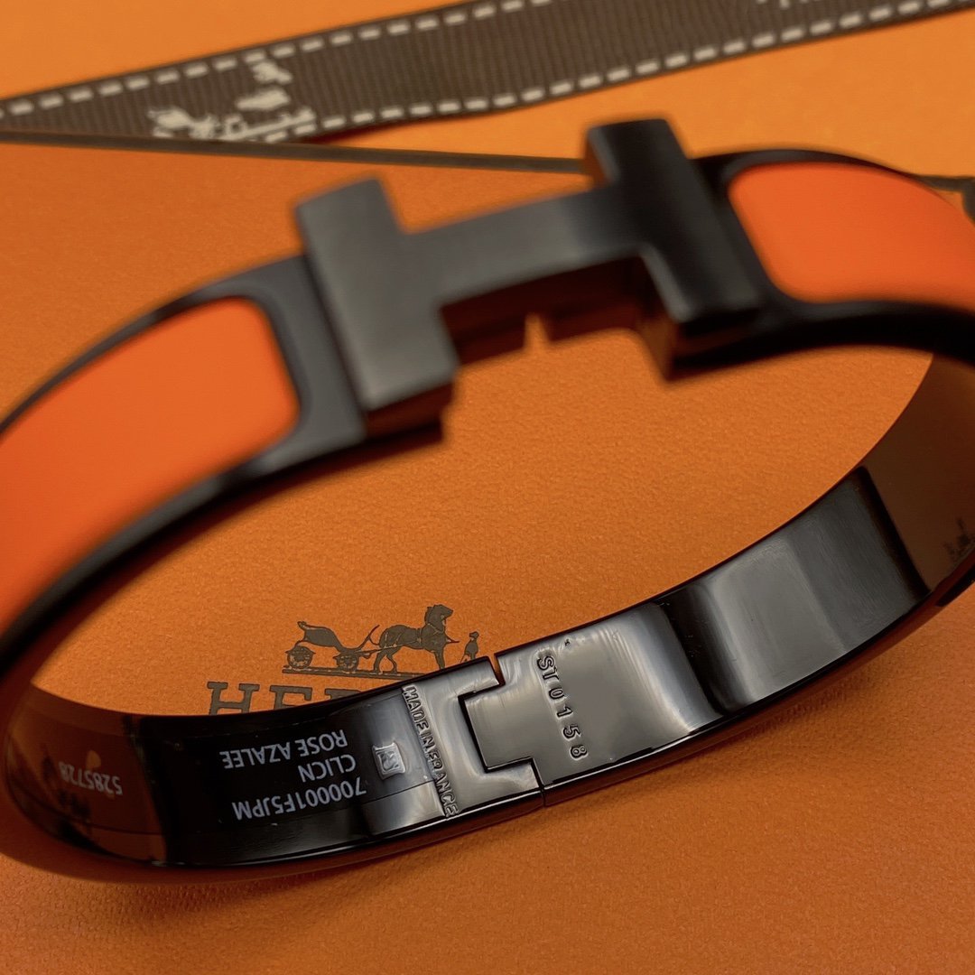 [Cyra]  CLIC HM SO BLACK OREGAN BRACELET