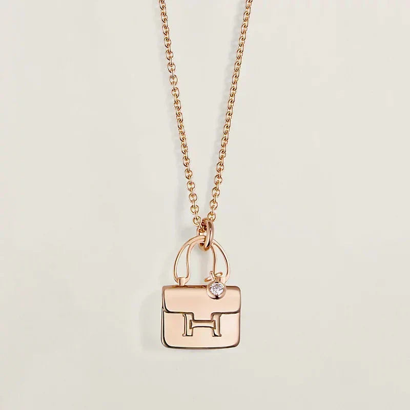 [Cyra]  AMULETTE PEDANT ROSE GOLD NECKLACE