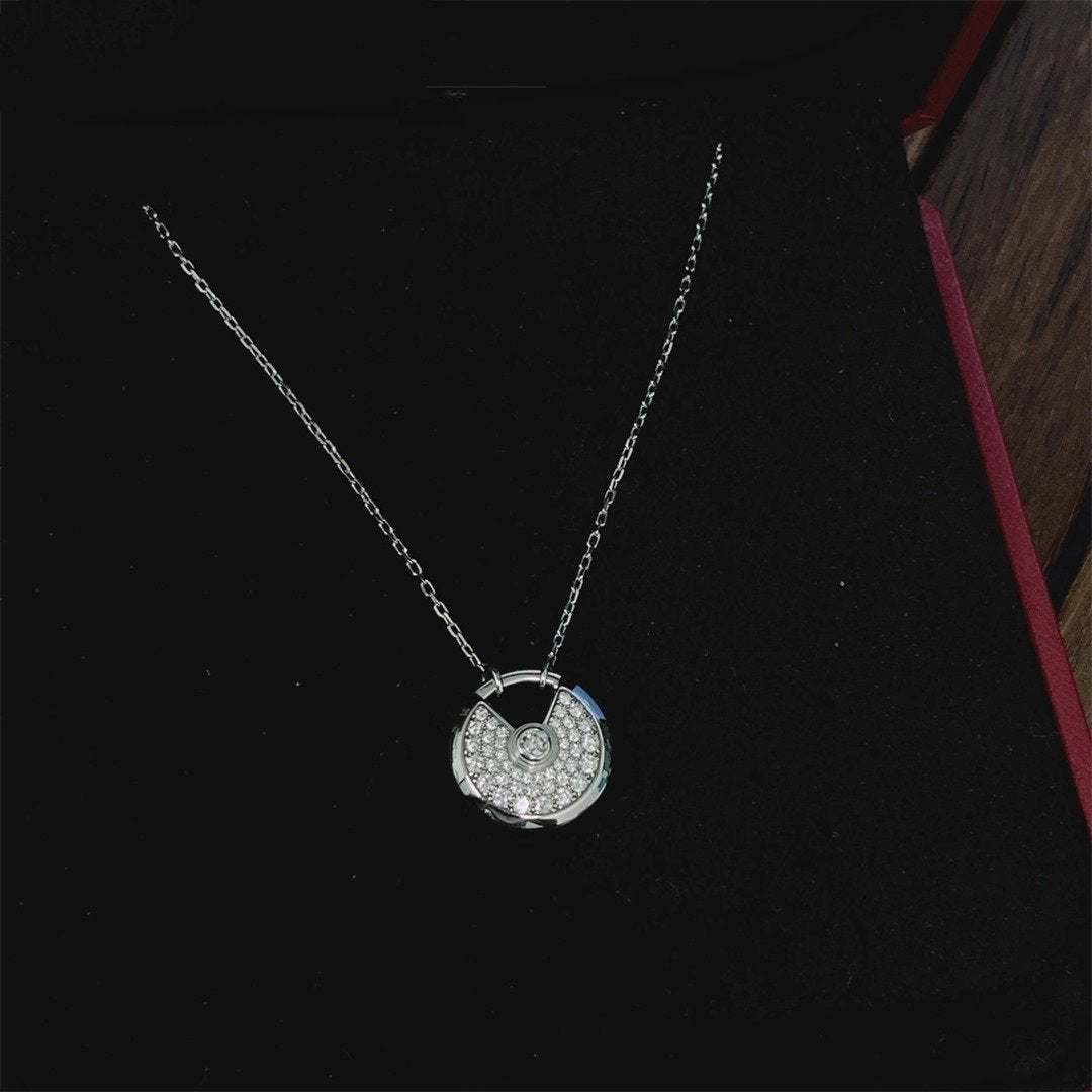 [Cyra] AMULETTE SILBER HALSKETTE MIT VOLLBESATZ AUS DIAMANTEN