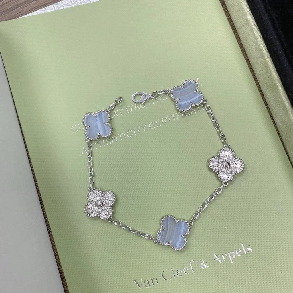 [Cyra] Neue CLOVER 5 MOTIV ARMBANDKOLLEKTION AUS LILAM CHALCEDON