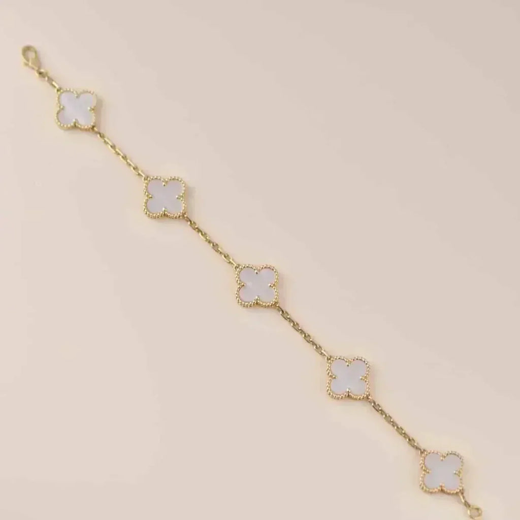 [Cyra] New CLOVER WHITE PEARL MOP 5 MOTIF BRACELET COLLECTION