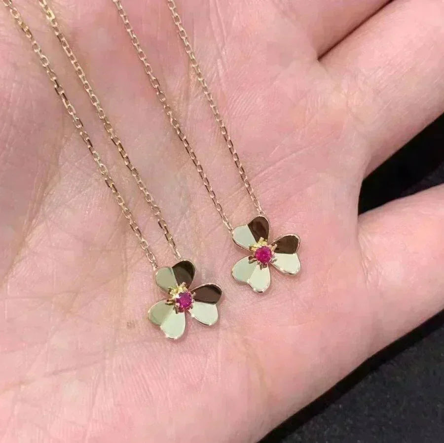 [Cyra]  FRIVOLLE GOLDENE BLUMENKETTE