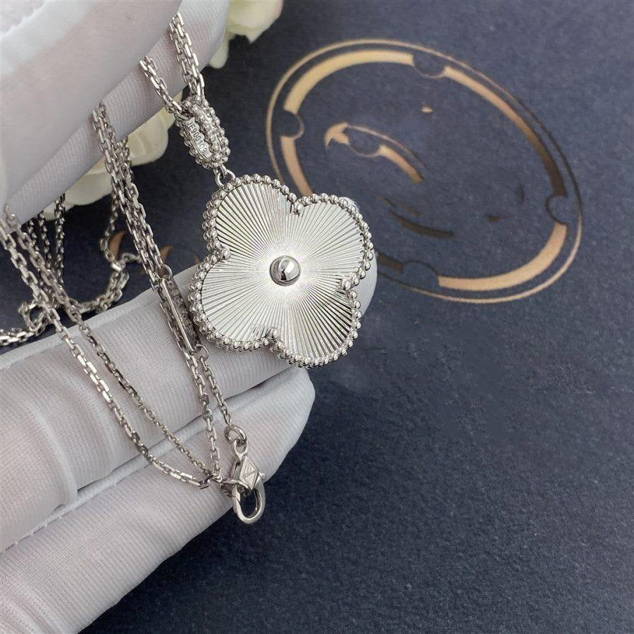 [Cyra]  CLOVER 25MM SILVER BIG CLOVER NECKLACE