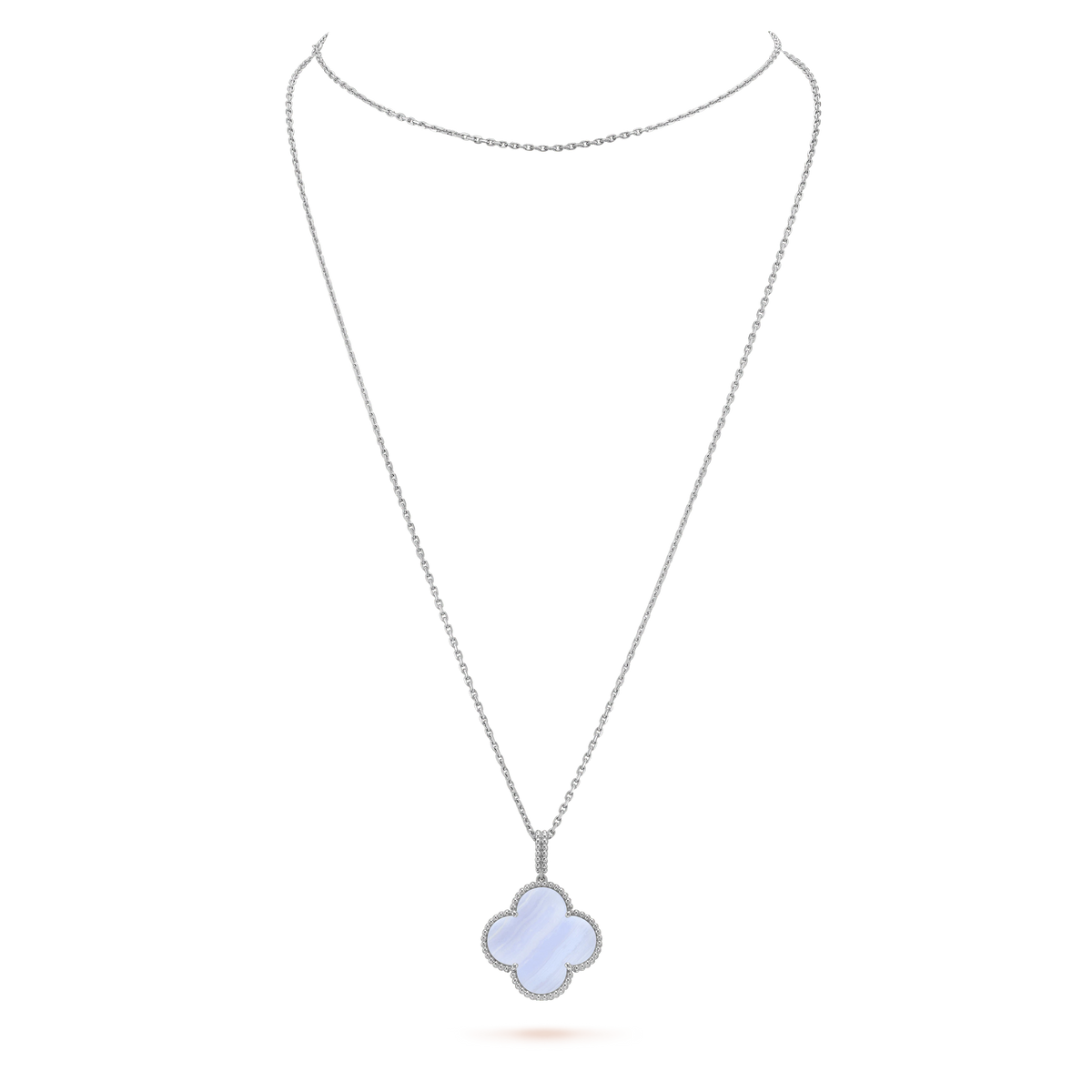 [Cyra]  CLOVER SILVER CHALCEDONY BIG CLOVER NECKLACE