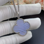 {
"Cyra": "CLOVER SILBER CHALCEDON GROSSES KLEEBLATT-COLLIER"
}