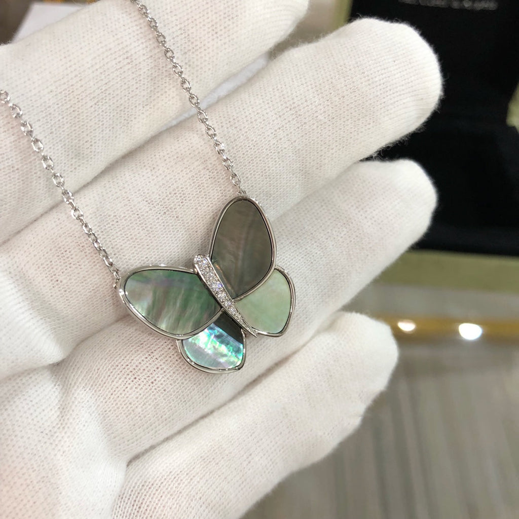 [Cyra]  LARGE BUTTERFLY SILVER PENDANT DIAMOND NECKLACE
